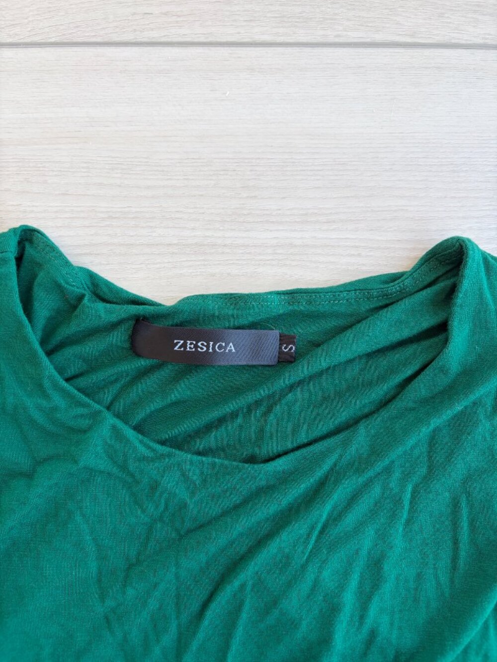 Green Ruched Tank Top - Picture 2 of 4